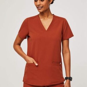 Figs Auburn Casma 3 pocket scrub top size medium brand new w/tags in bag.